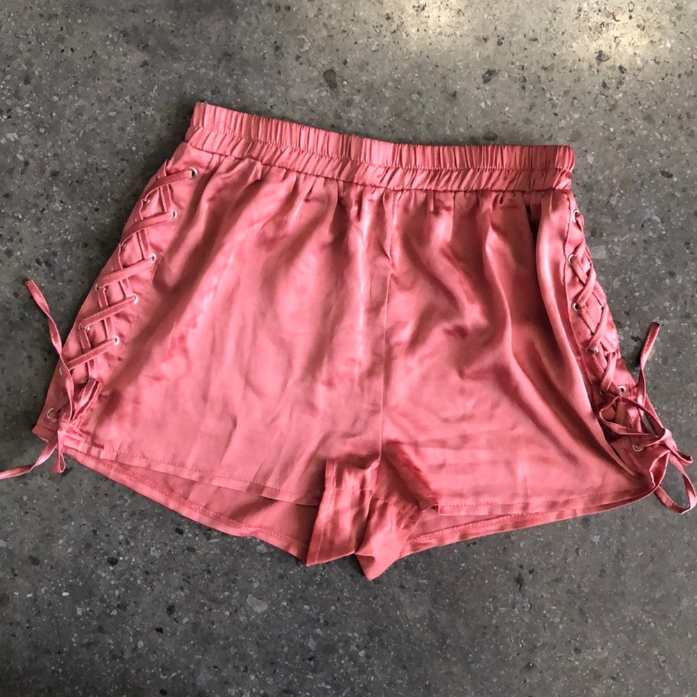 Missguided Mauve Side Tie Shorts